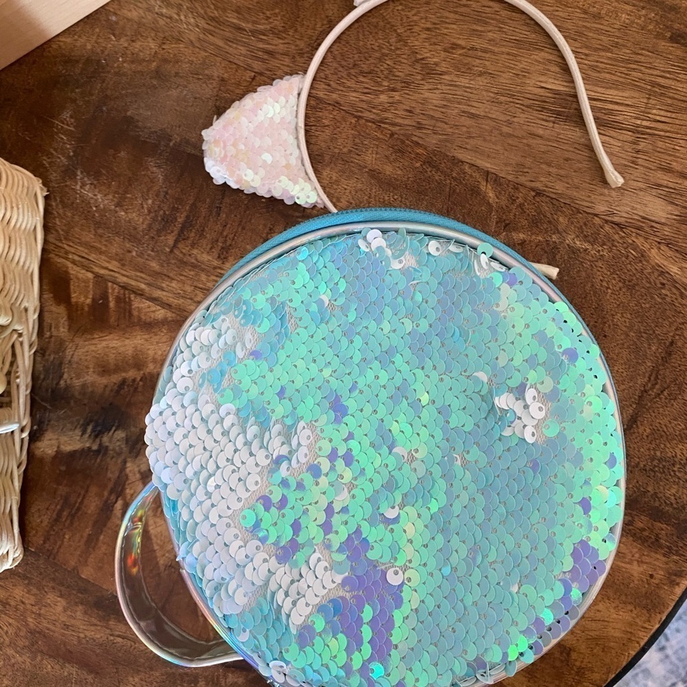 Sequent round bag and I love Plum kitty ears - Picture 2 of 10